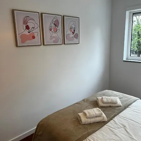 Lägenhet Casa Da Praca 1 *