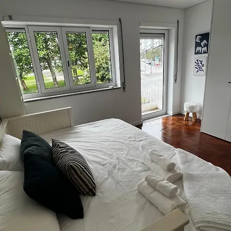 Lägenhet Casa Da Praca 1 São João da Madeira